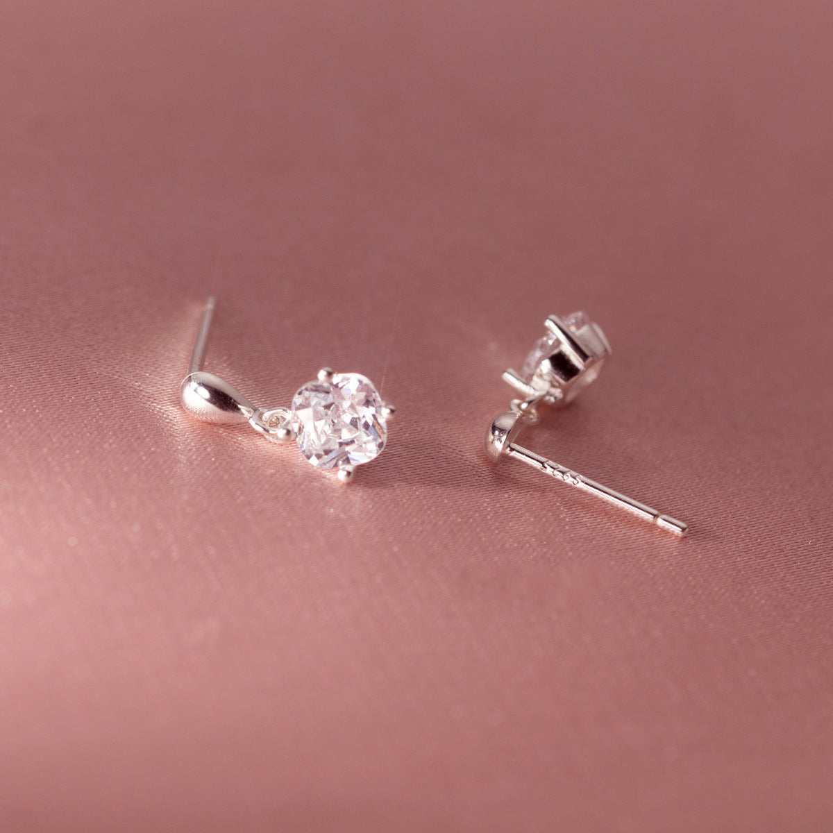 925 sterling silver single cubic zirconia prong set drop earring (5 pairs)