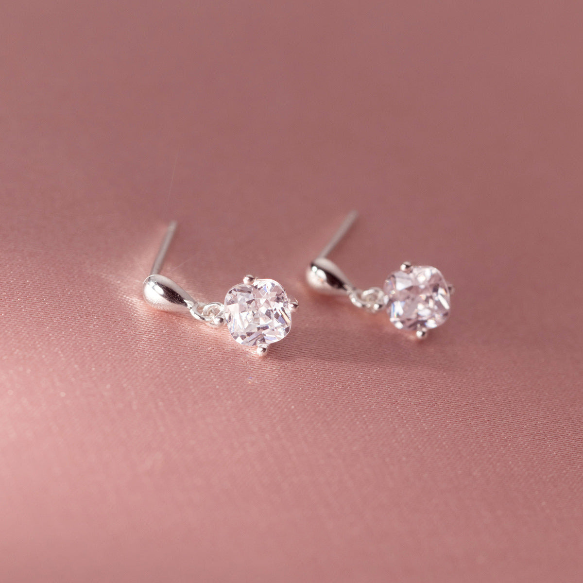925 sterling silver single cubic zirconia prong set drop earring (5 pairs)