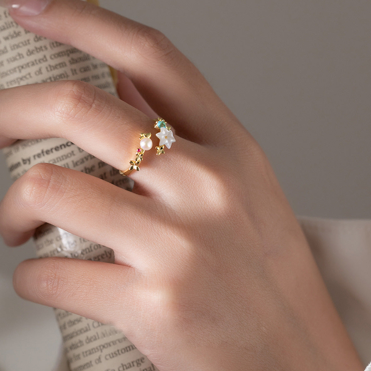 Gold pearl shell flower sterling silver open rings Set of 5