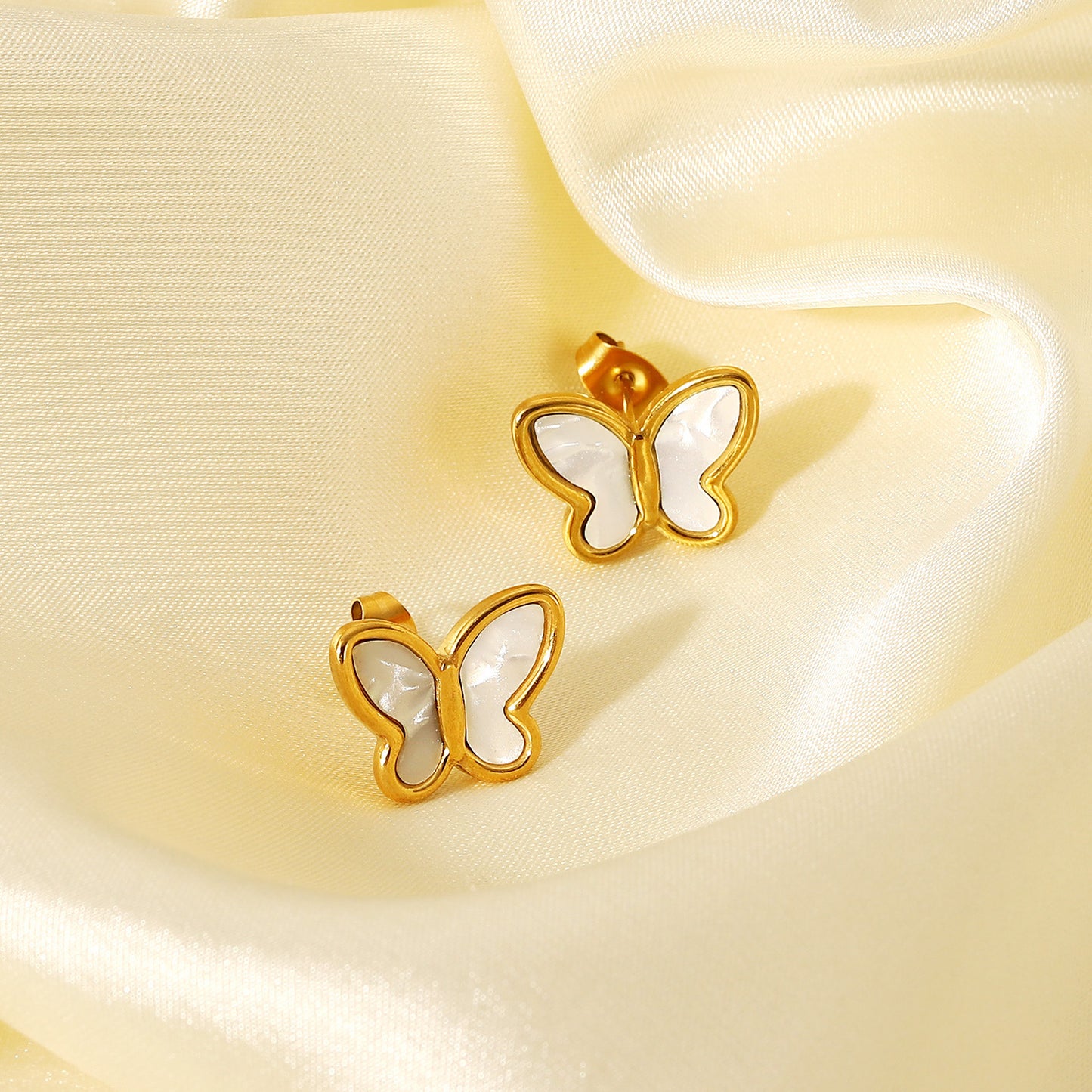 Stainless steel gold mother of pearl butterfly stud earring (5 pairs)