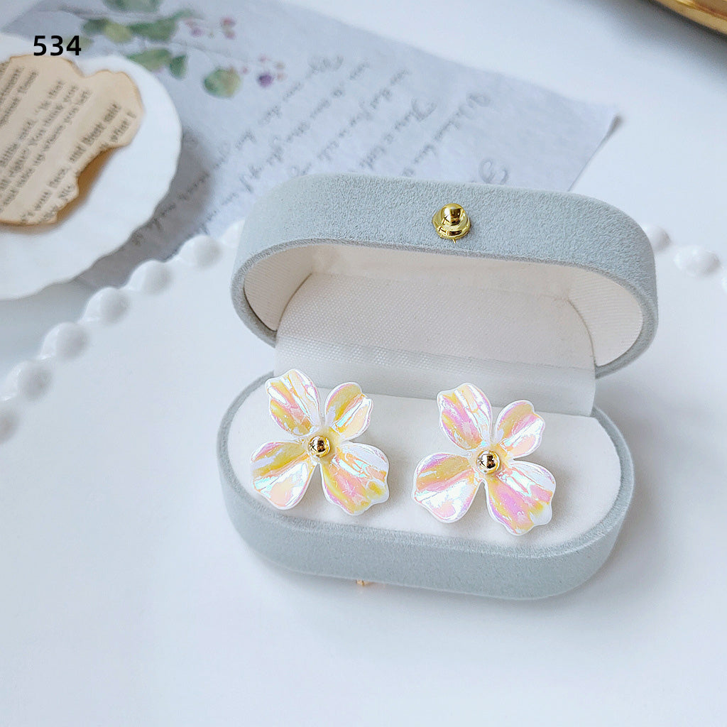Rainbow effect color resin white flower stud earrings (5 pairs)