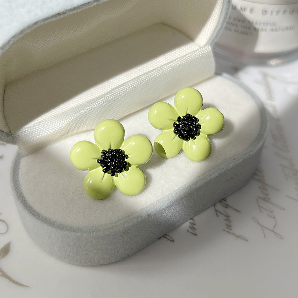 Summer fresh style green enamel daisy flower stud earrings (5 pairs)