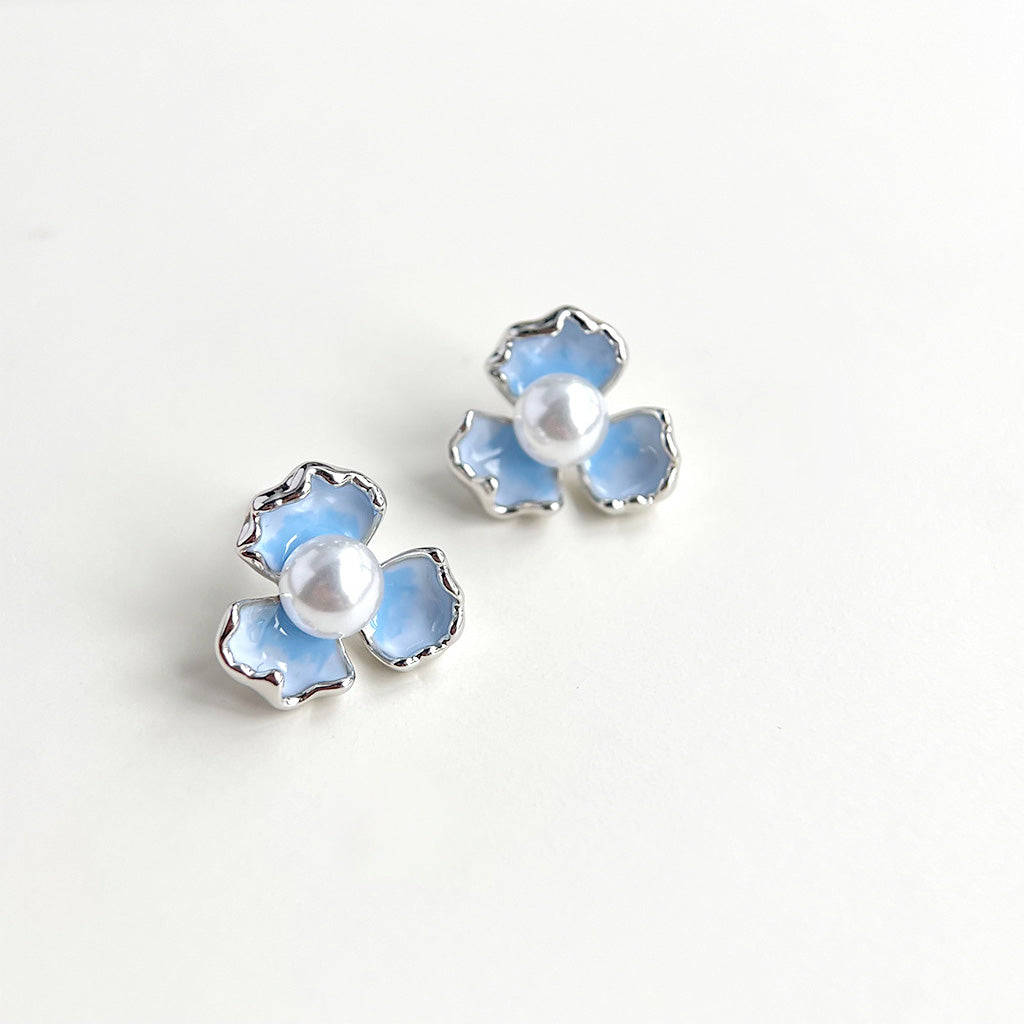 Wholesale silver plated gradient blue enamel iris flower pearl stud earrings (5 pairs)