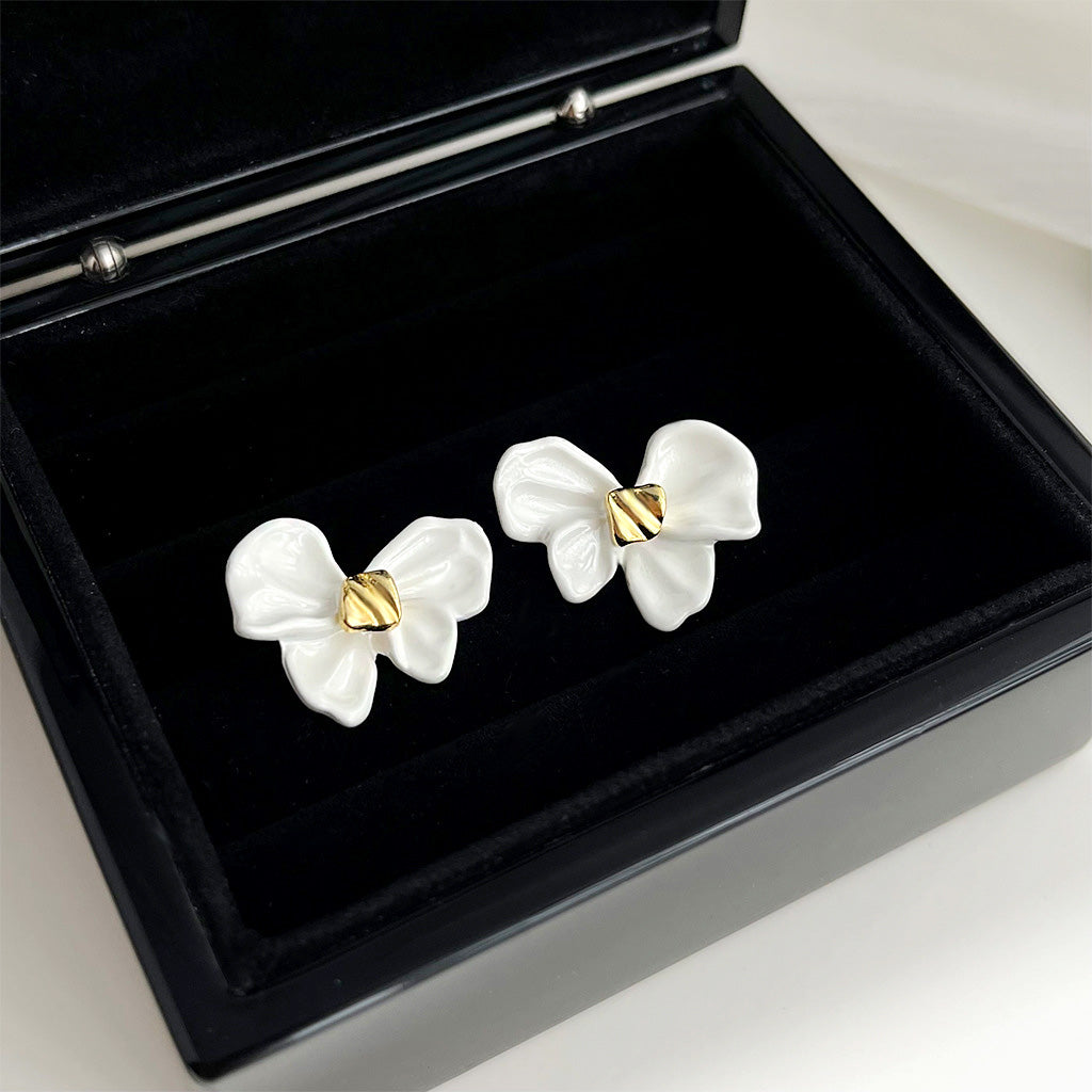 Wholesale gold plated white enamel knot bow stud earrings (5 pairs)
