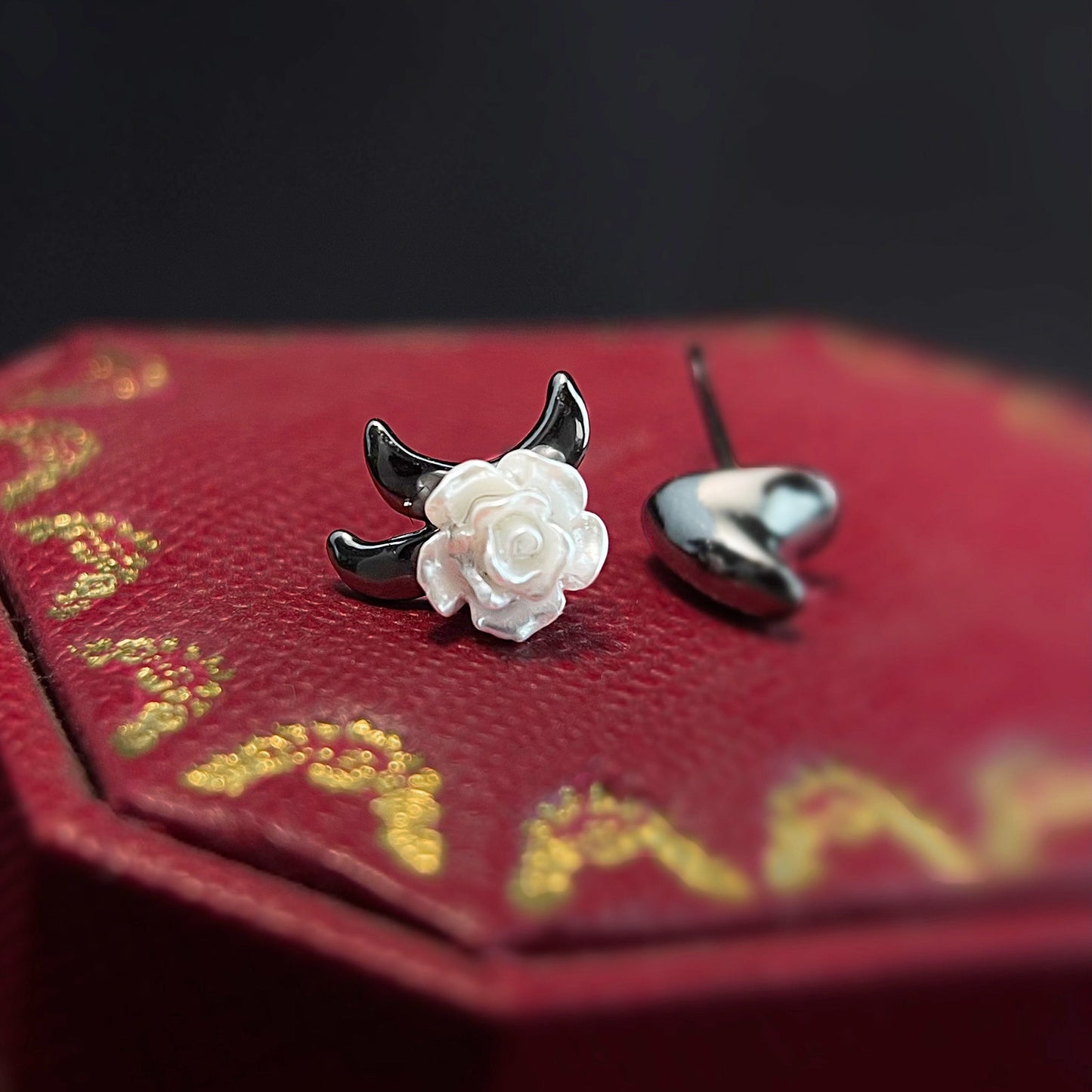 Wholesale handmade resin and enamel rose flower asymmetrical stud earrings (5 pairs)