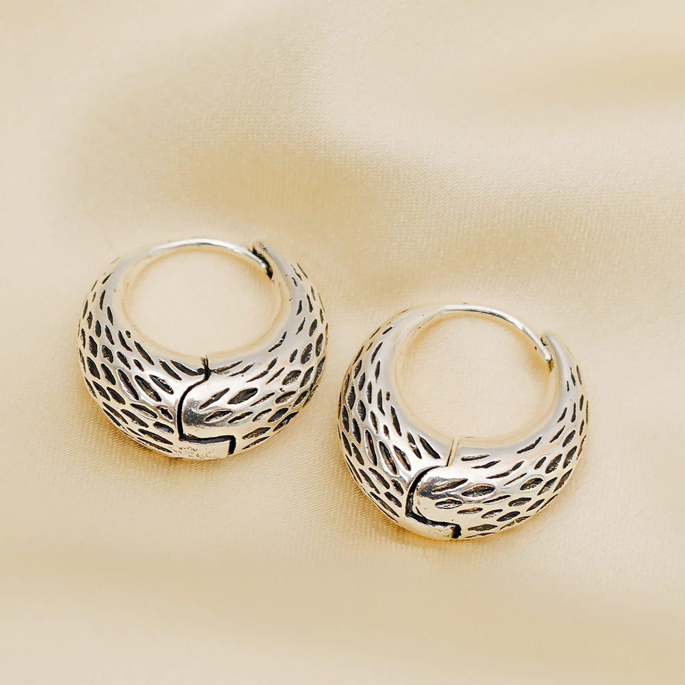 Antique design basket bag hoop earrings (5 pairs)