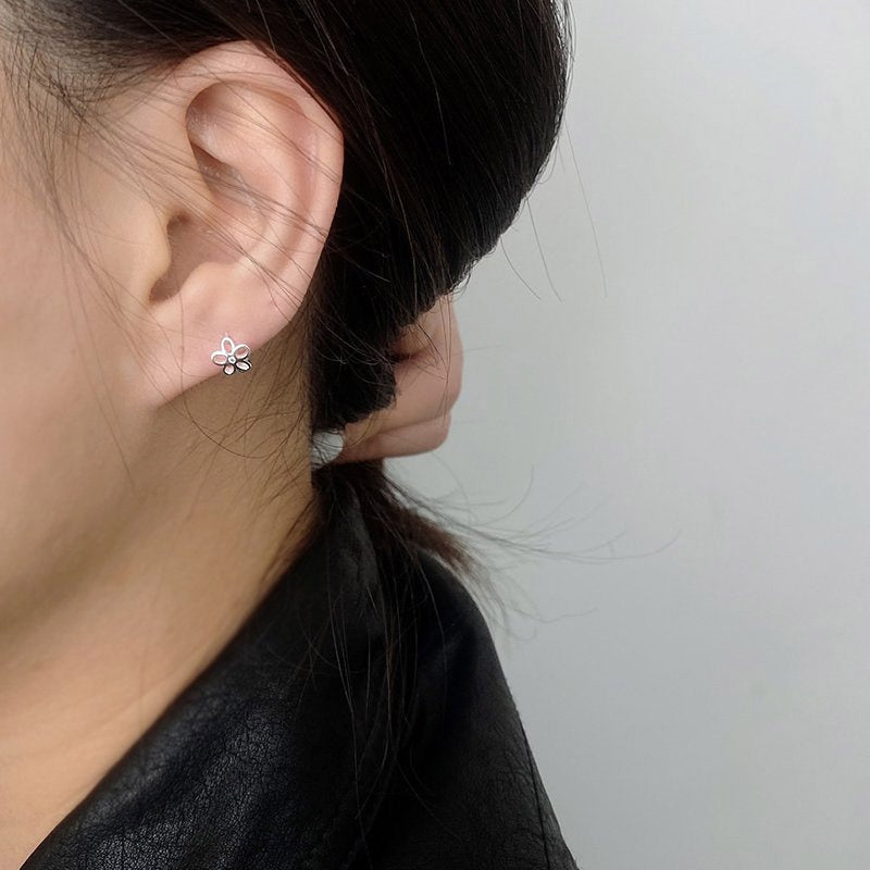 Wholesale mini 925 sterling silver flower huggie hoop stud earrings (5 pairs)