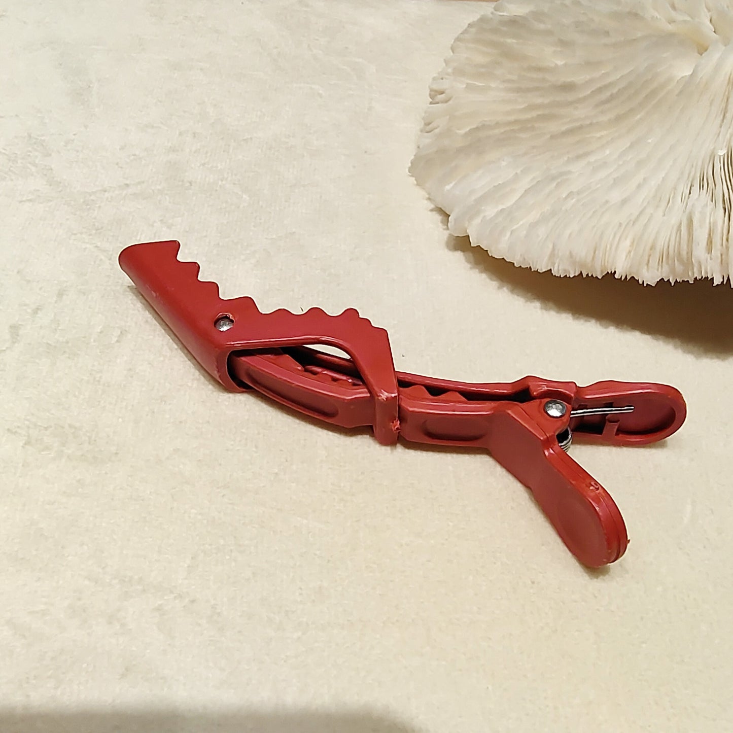 6pcs/pack hairdressing salon barbers alligator clamps hair grip clips (5 Sets)