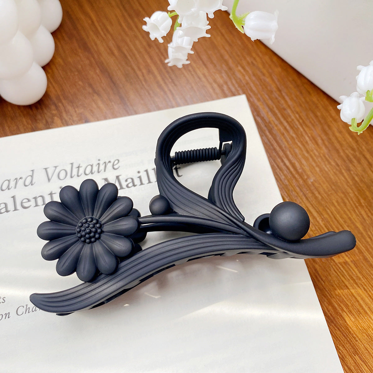 Wholesale fashion accessories daisy flower hair claw clips (5 pcs)