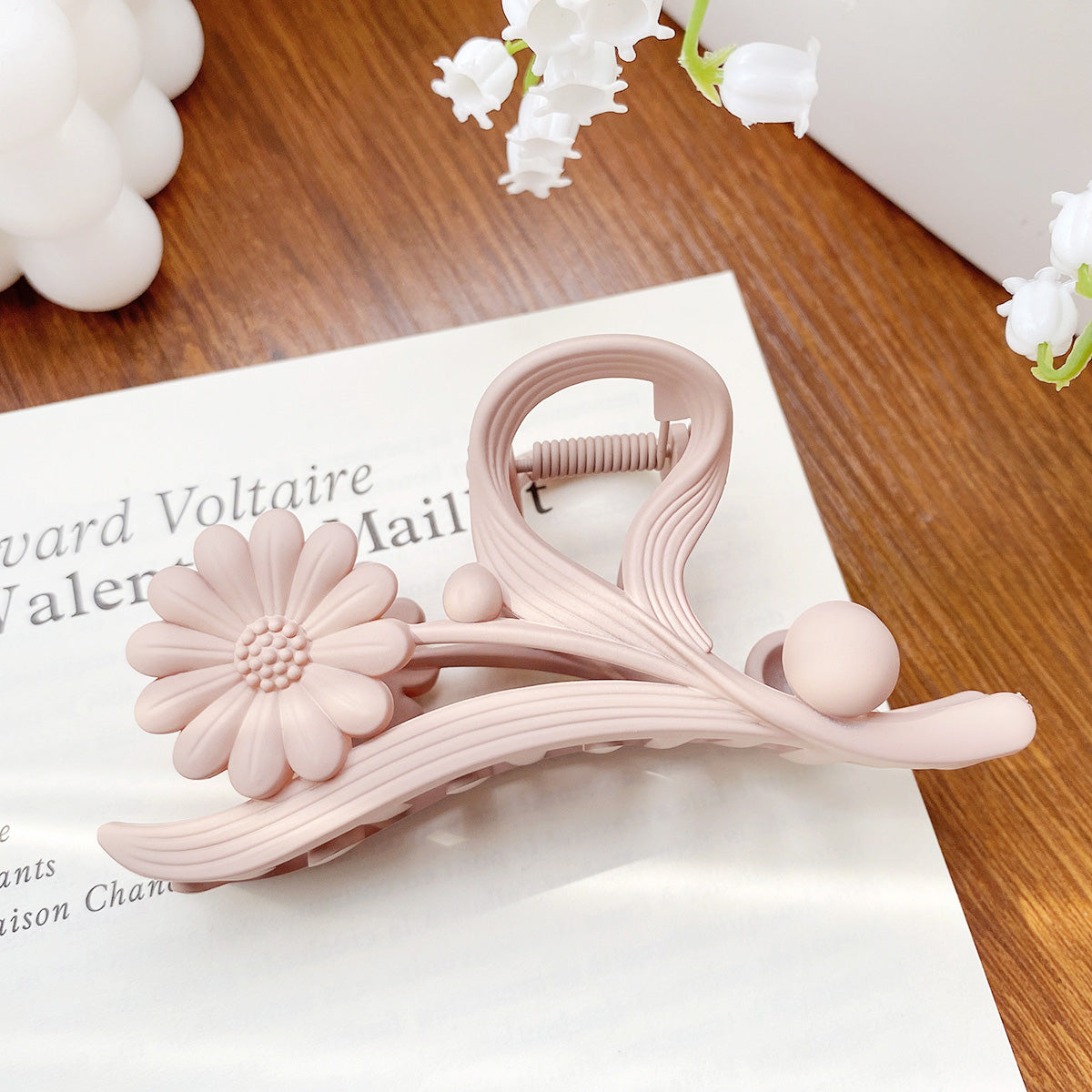 Wholesale fashion accessories daisy flower hair claw clips (5 pcs)