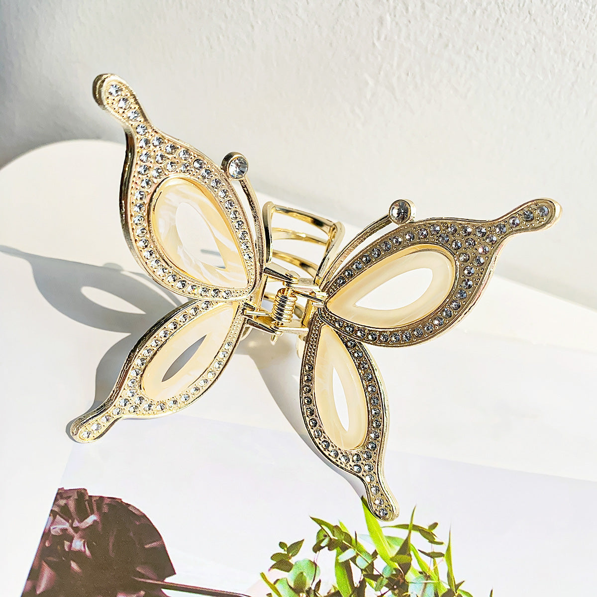 Fashion metal rhinestones hollowed out butterfly hair claw clips (5 pcs)