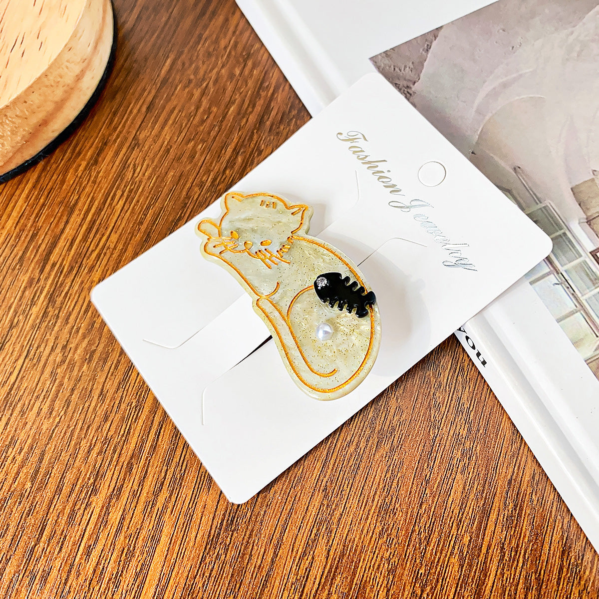 Acetic acid acetate cat shape with fish bone and pearl hair clips (5 pcs)