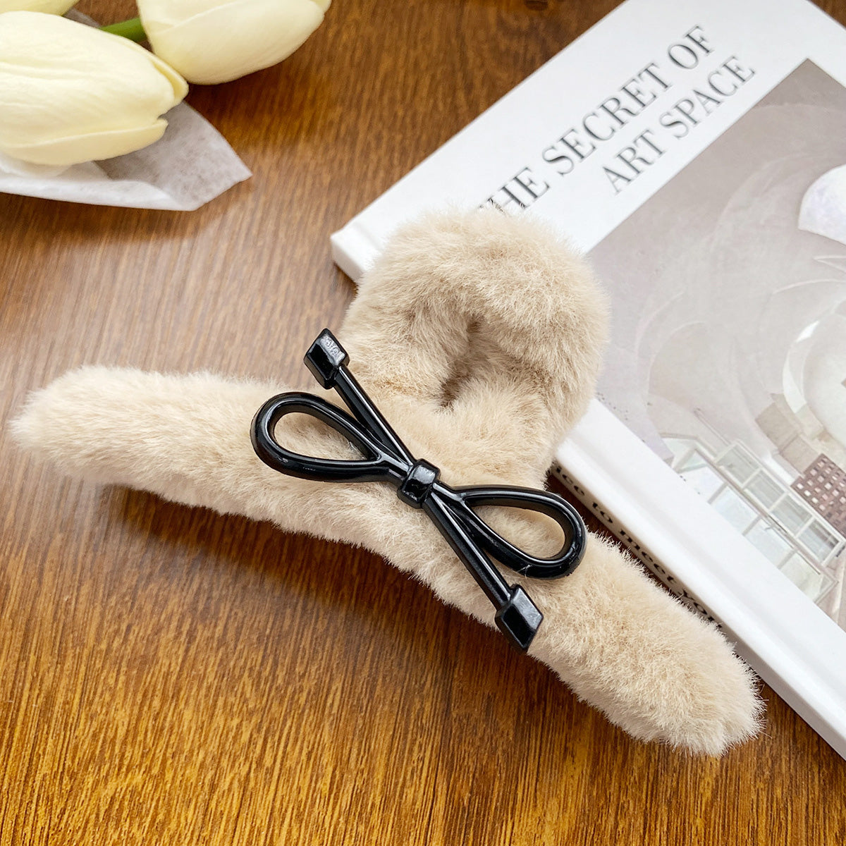 Women winter fluffy plush claw hair grip clips (5 pcs)