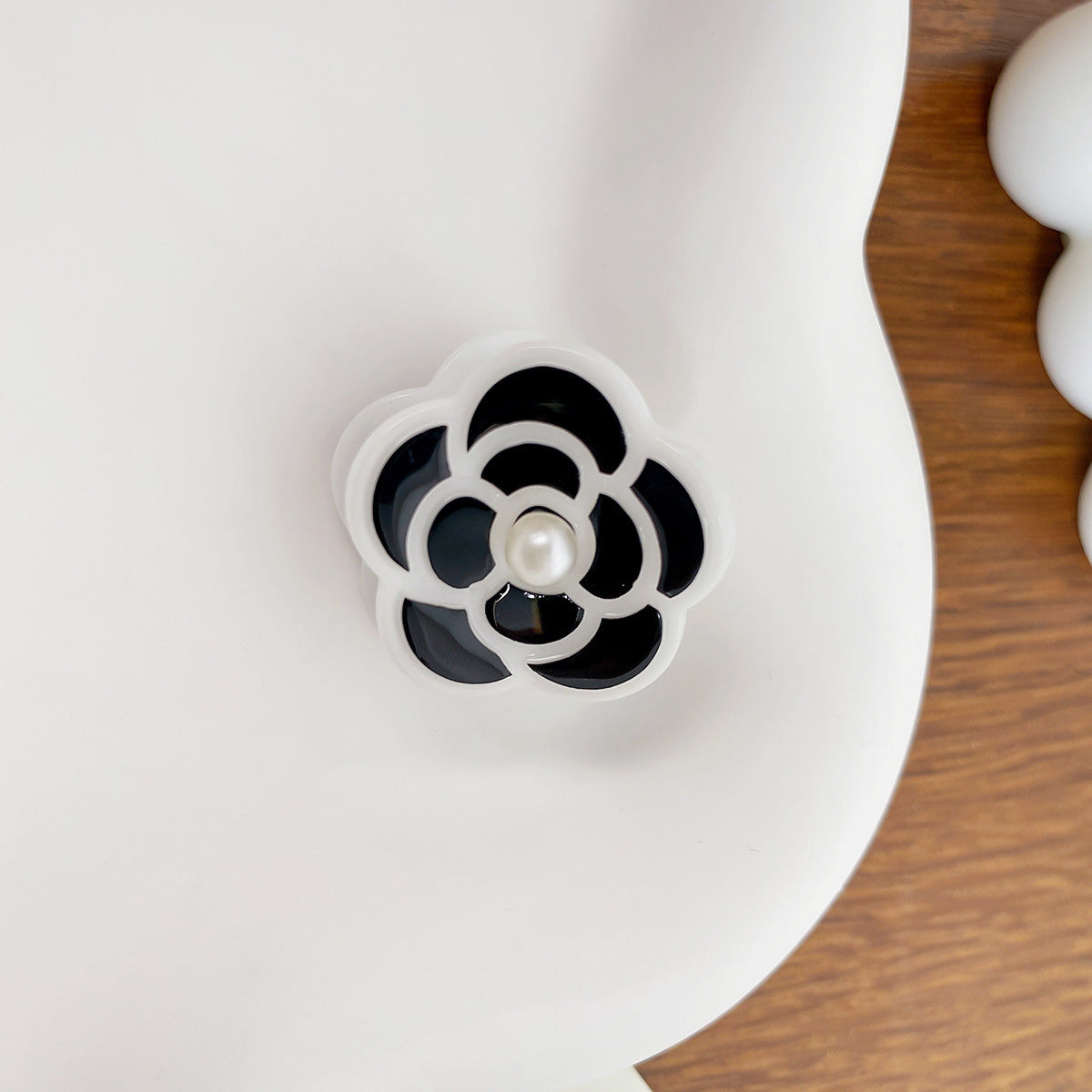 Plastic hairgrip small mini camellia flower acrylic pearl hair clips (5 pcs)