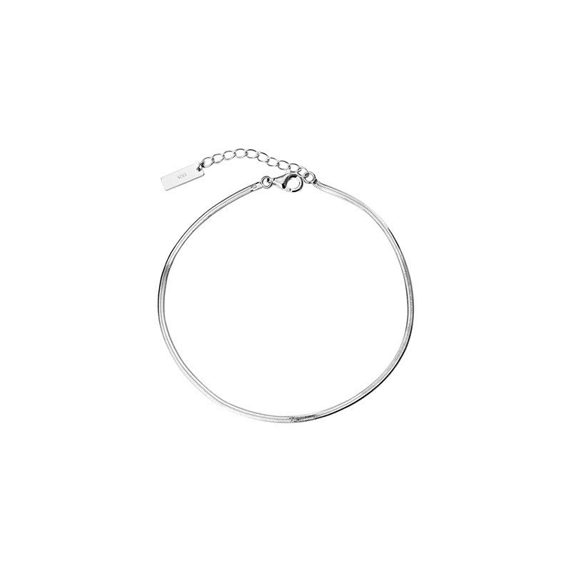 Elegant silver foot jewellery with herringbone design, available in bulk for wholesale buyers