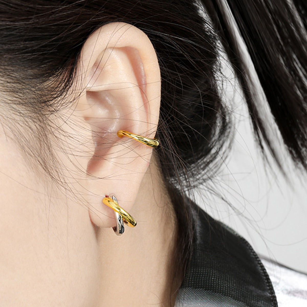Stylish Korean earrings with two tone gold and silver design, 925 hoop earrings for daily wear, bulk jewelry wholesale.