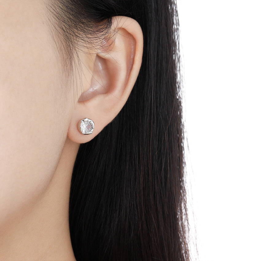 Large 925 sterling silver CZ stud earrings wholesale for minimalist chic fashion and hypoallergenic daily wear.