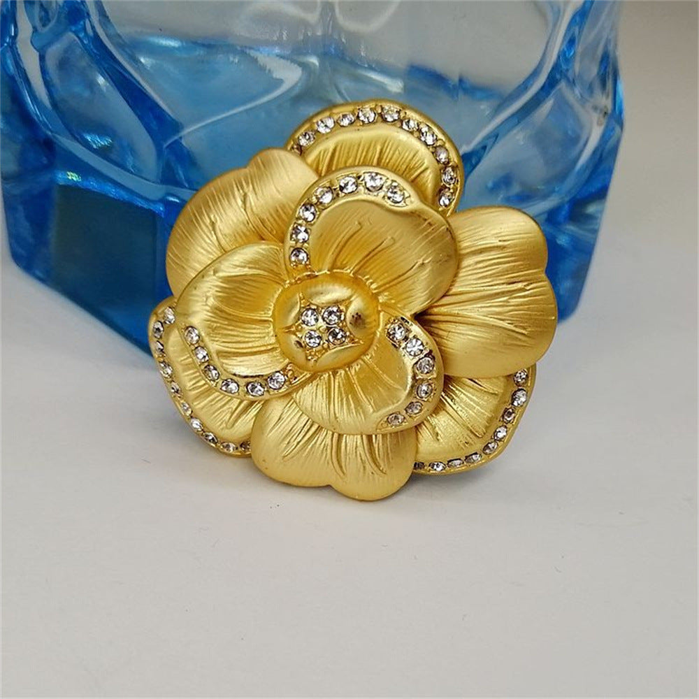 Vintage Matte Gold Leaf & Camellia Rhinestone Brooch for Women (5 pcs)