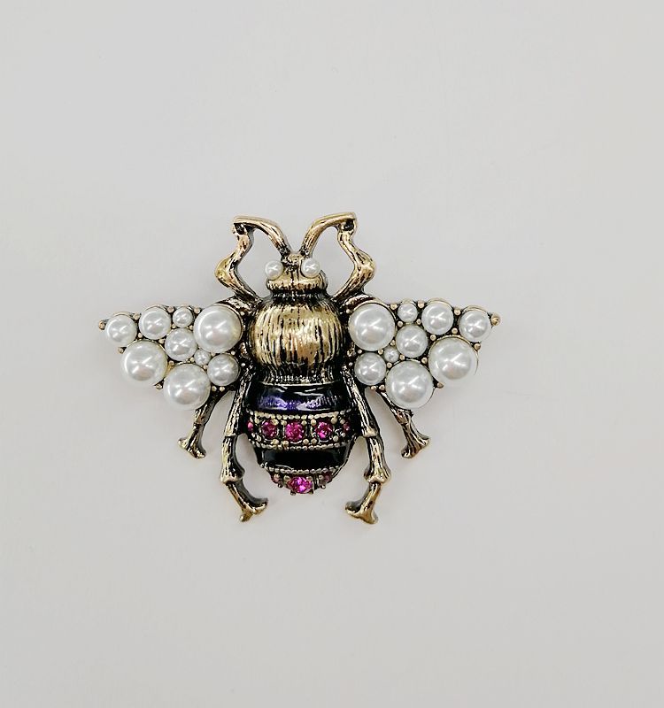 Vintage Bronze Bee Brooch with Pearl & Yellow Enamel – Galaxy Memory Collection (5 pcs)