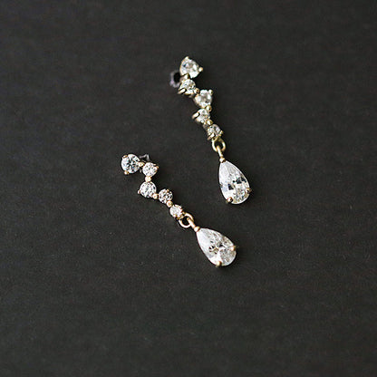 Boucles d'oreilles pendantes en argent 925 avec zircon micro-incrusté de petits cristaux étincelants (10 paires)