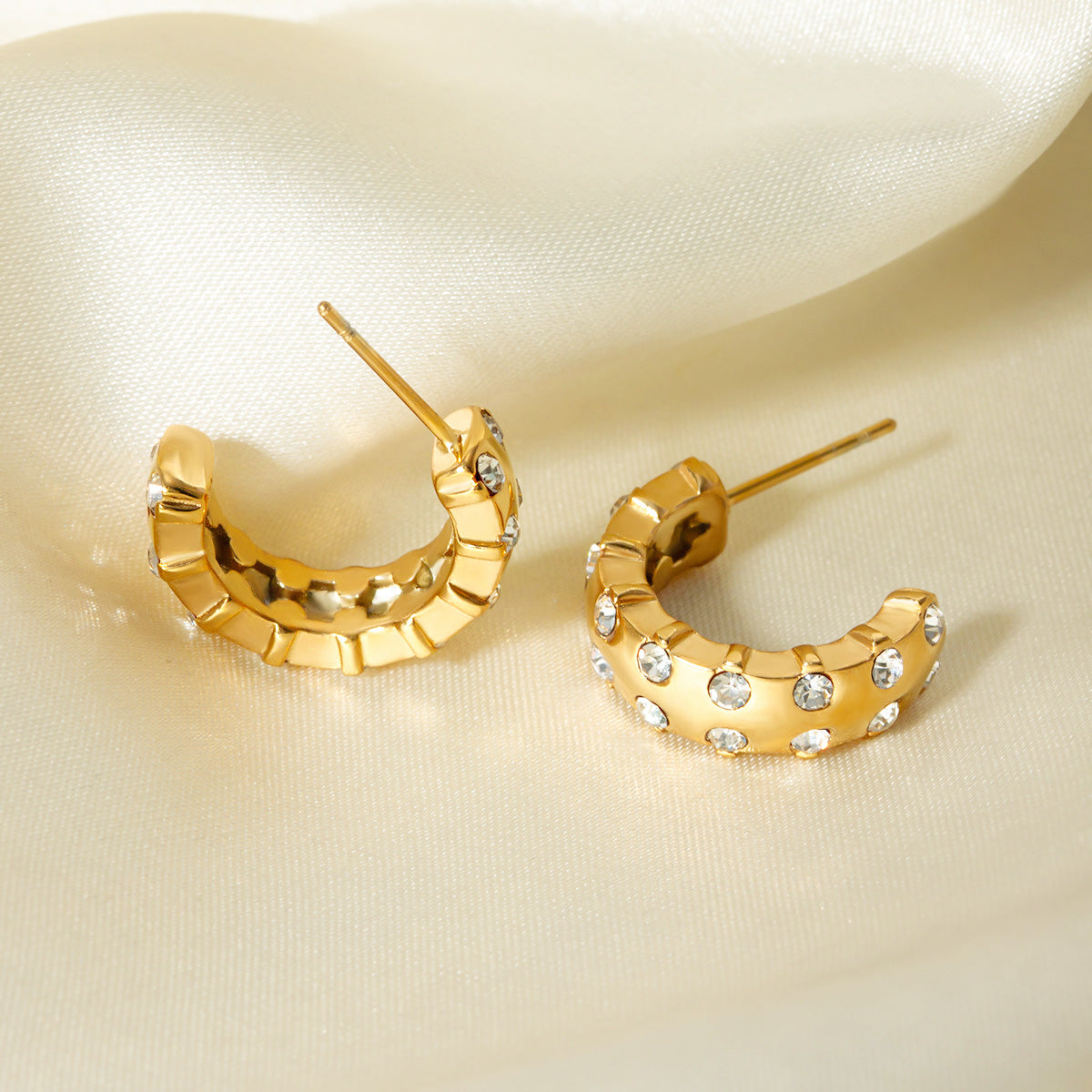 Aretes en forma de C de circonita blanca con incrustaciones de oro y acero inoxidable (10 pares)