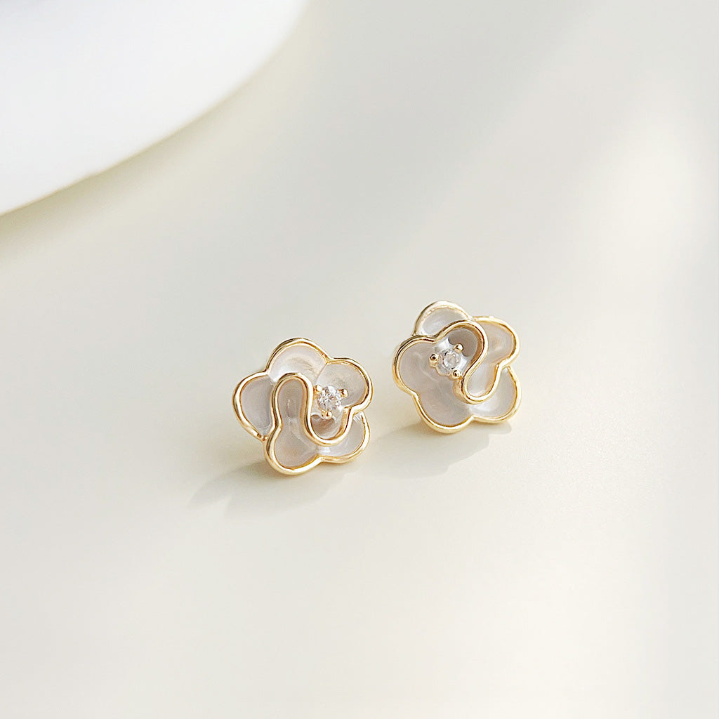 14k gold plated small white enamel flower with zircon stud earrings(5 pairs)