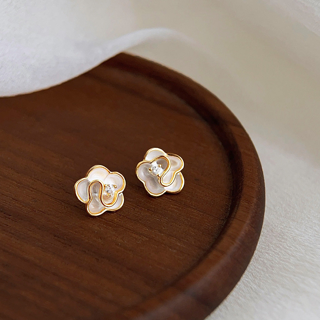 14k gold plated small white enamel flower with zircon stud earrings(5 pairs)