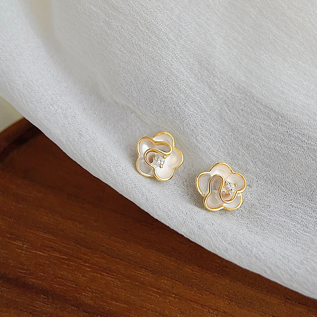 14k gold plated small white enamel flower with zircon stud earrings(5 pairs)