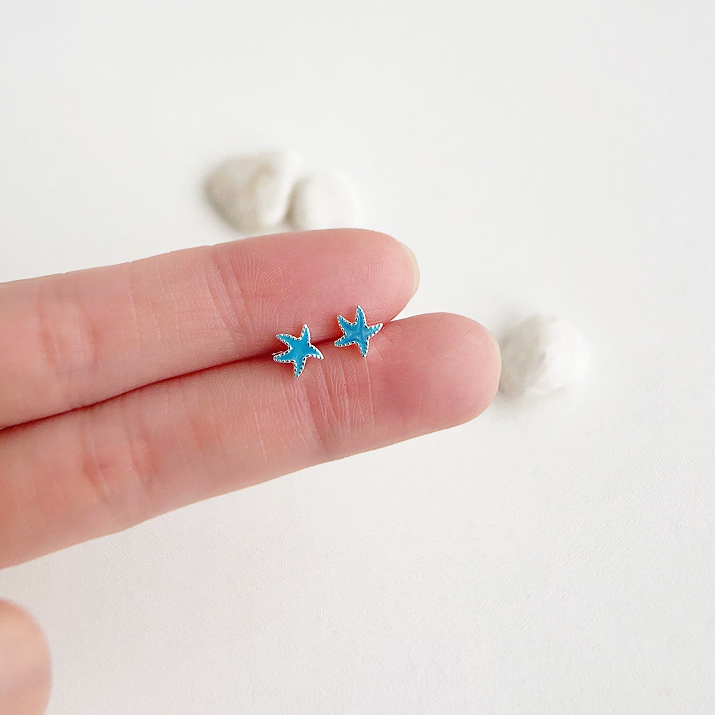 Silver plated tiny blue enamel starfish stud earrings (5 pairs)