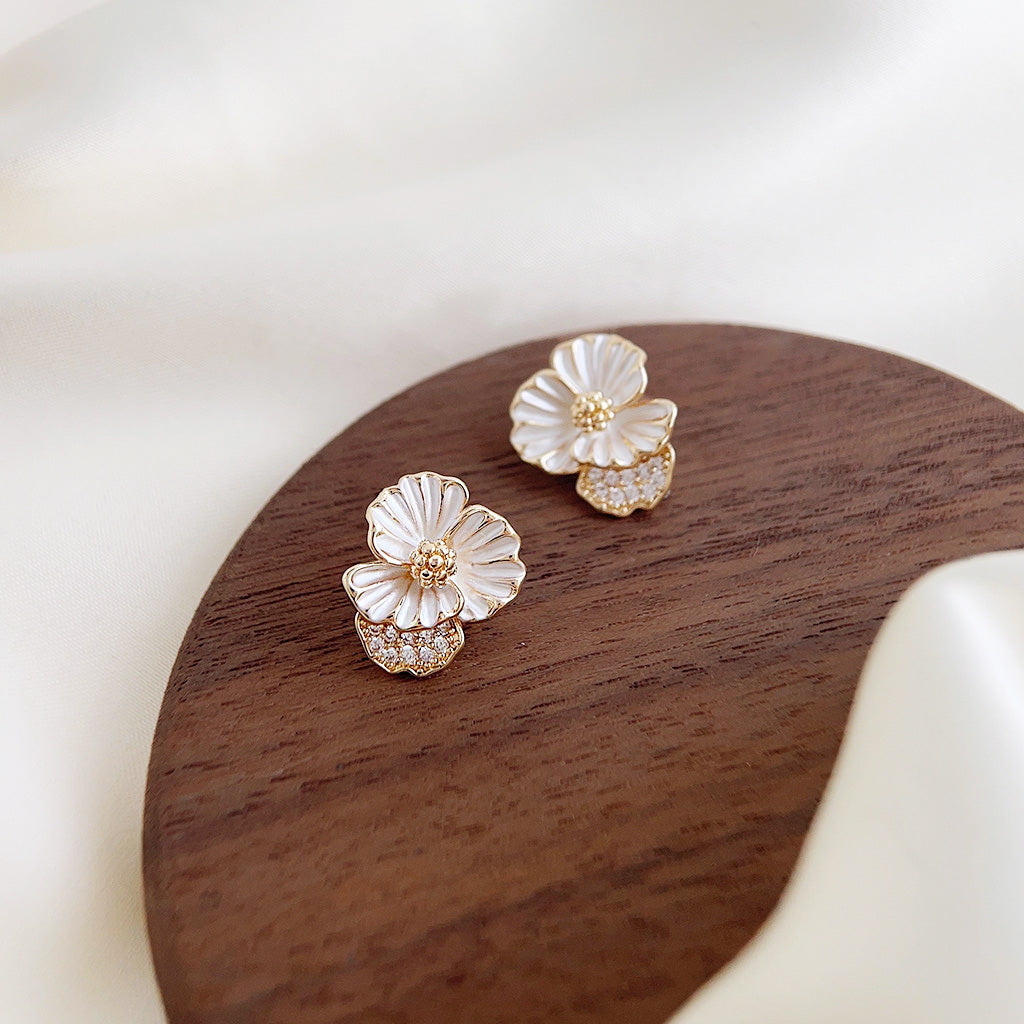 14k gold plated white enamel with zircon flower stud earrings (5 pairs)