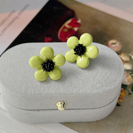 Summer fresh style green enamel daisy flower stud earrings (5 pairs)