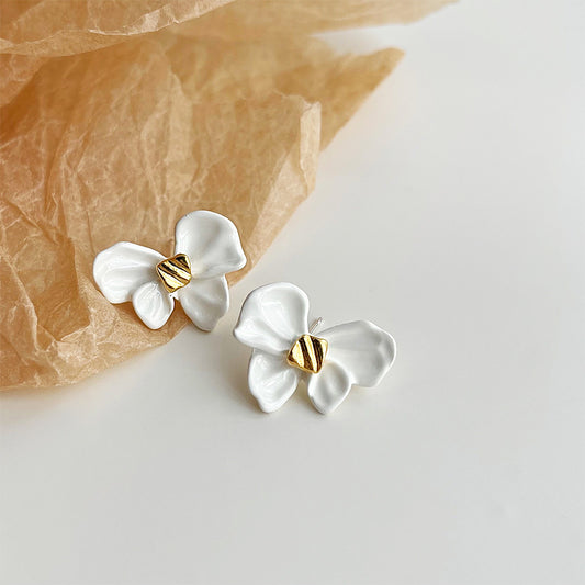 Wholesale gold plated white enamel knot bow stud earrings (5 pairs)