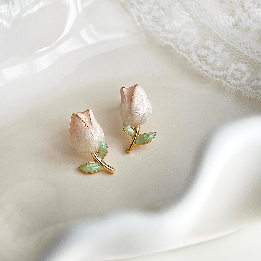 Wholesale brass 14k gold plated gradient enamel tulip flower stud earrings (5 pairs)