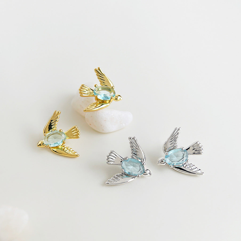 Wholesale blue crystal stone 3D bird stud earrings (5 pairs)