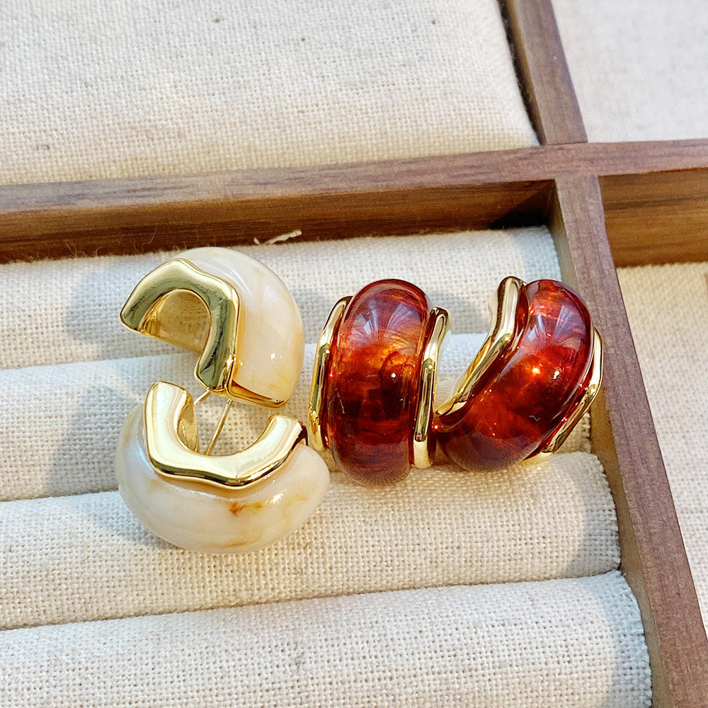 gold plated amber textured acrylic acetate C-shape stud earrings (5 pairs)