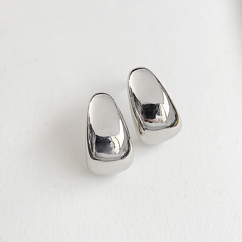 Chunky waterdrop shape stud earrings (5 pairs)