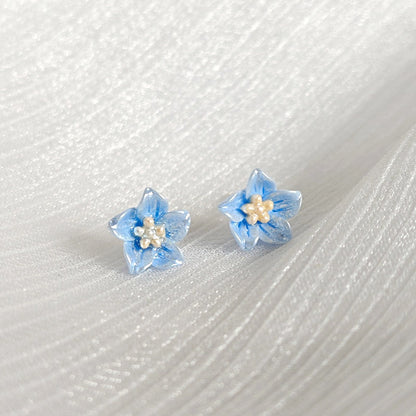 Light blue resin small floral flower stud earrings (5 pairs)