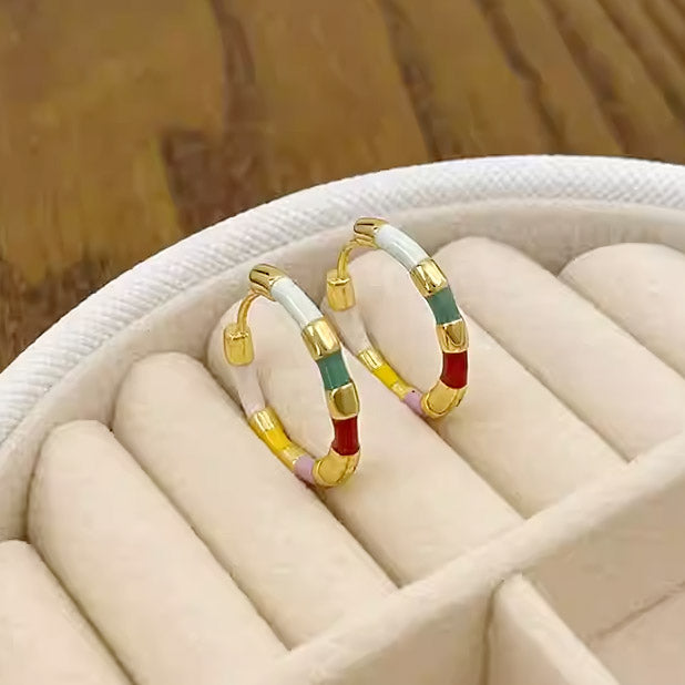 aretes de aro esmaltados de colores y latón, joyería a granel (10 pares)