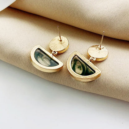 Delicate vintage opal stone green resin drop earrings (5 pairs)