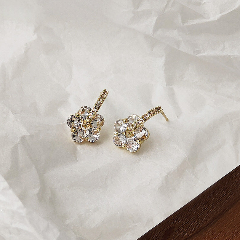 Gold plated zircon crystal flower stud earrings (5 pairs)