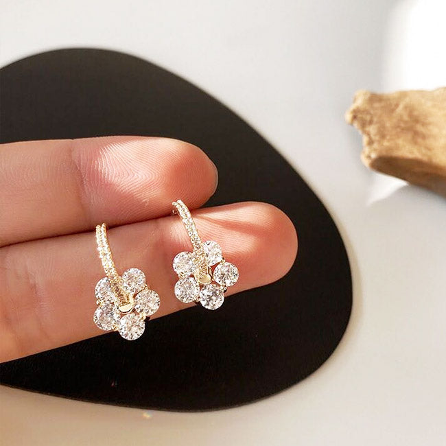 Gold plated zircon crystal flower stud earrings (5 pairs)