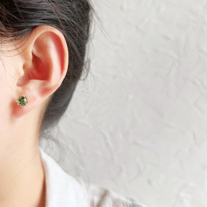 Mini glitter green shimmer stone stud earrings (5 pairs)