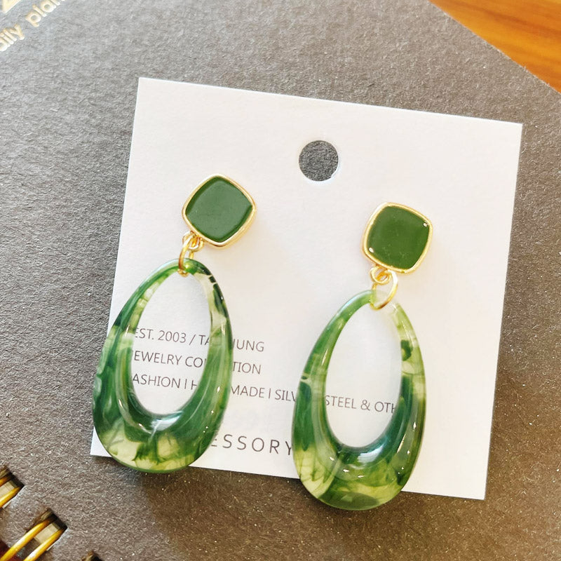 14k gold plated green resin vintage drop earrings (5 pairs)