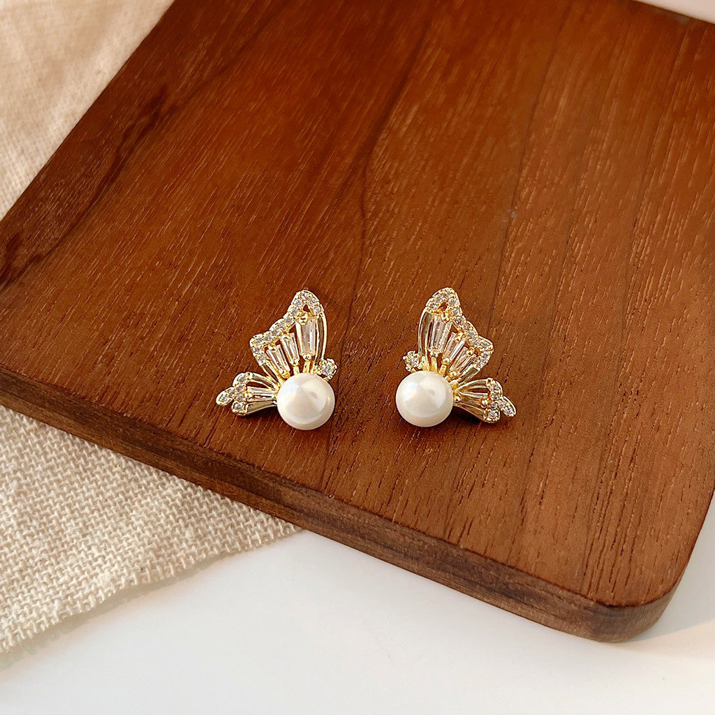 Gold plated dainty butterfly zircon pearl stud earrings (5 pairs)