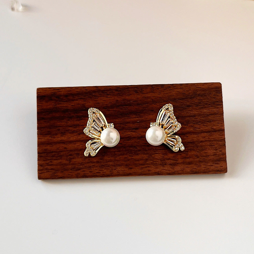 Gold plated dainty butterfly zircon pearl stud earrings (5 pairs)