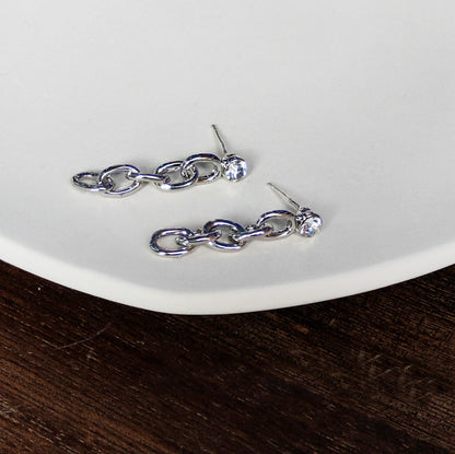 Silver plated link chain with zircon drop earrings (5 pairs)