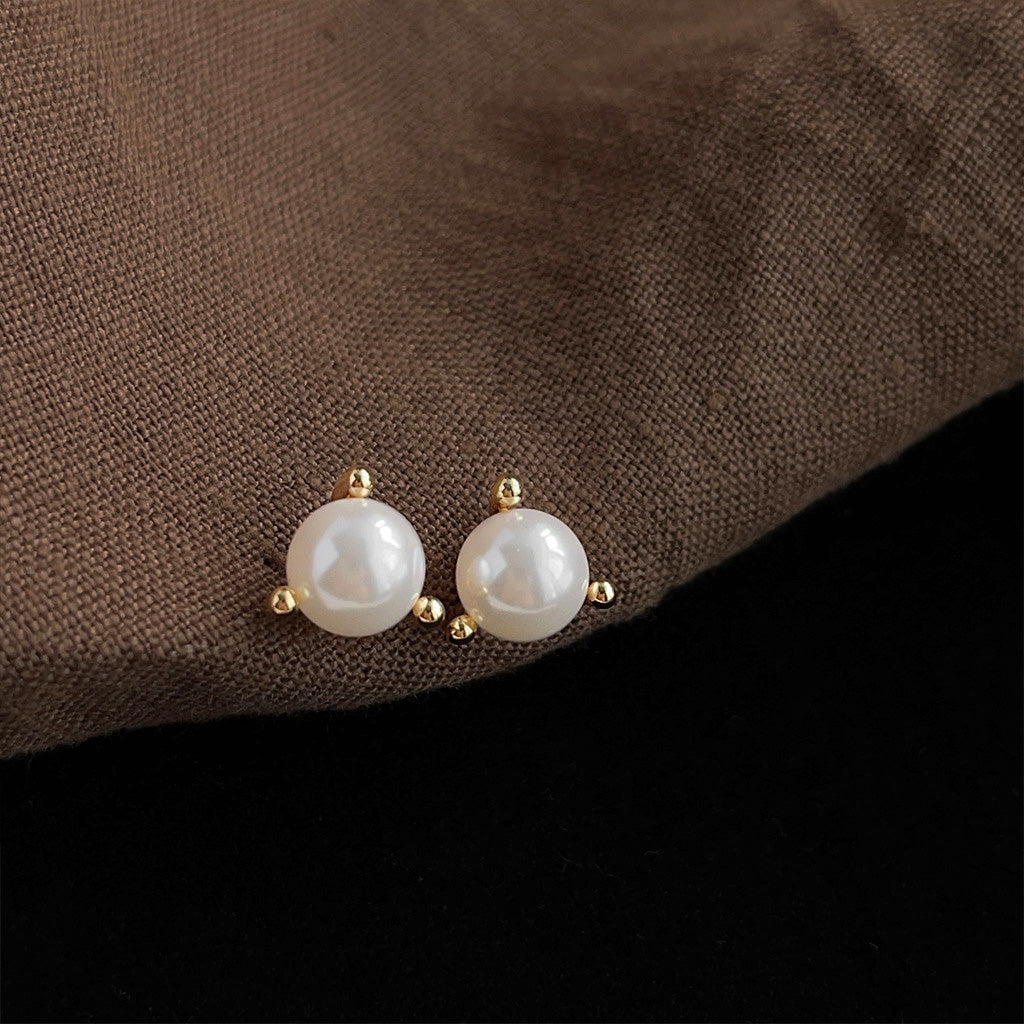 14k gold plated simple pearl stud earrings (5 pairs)