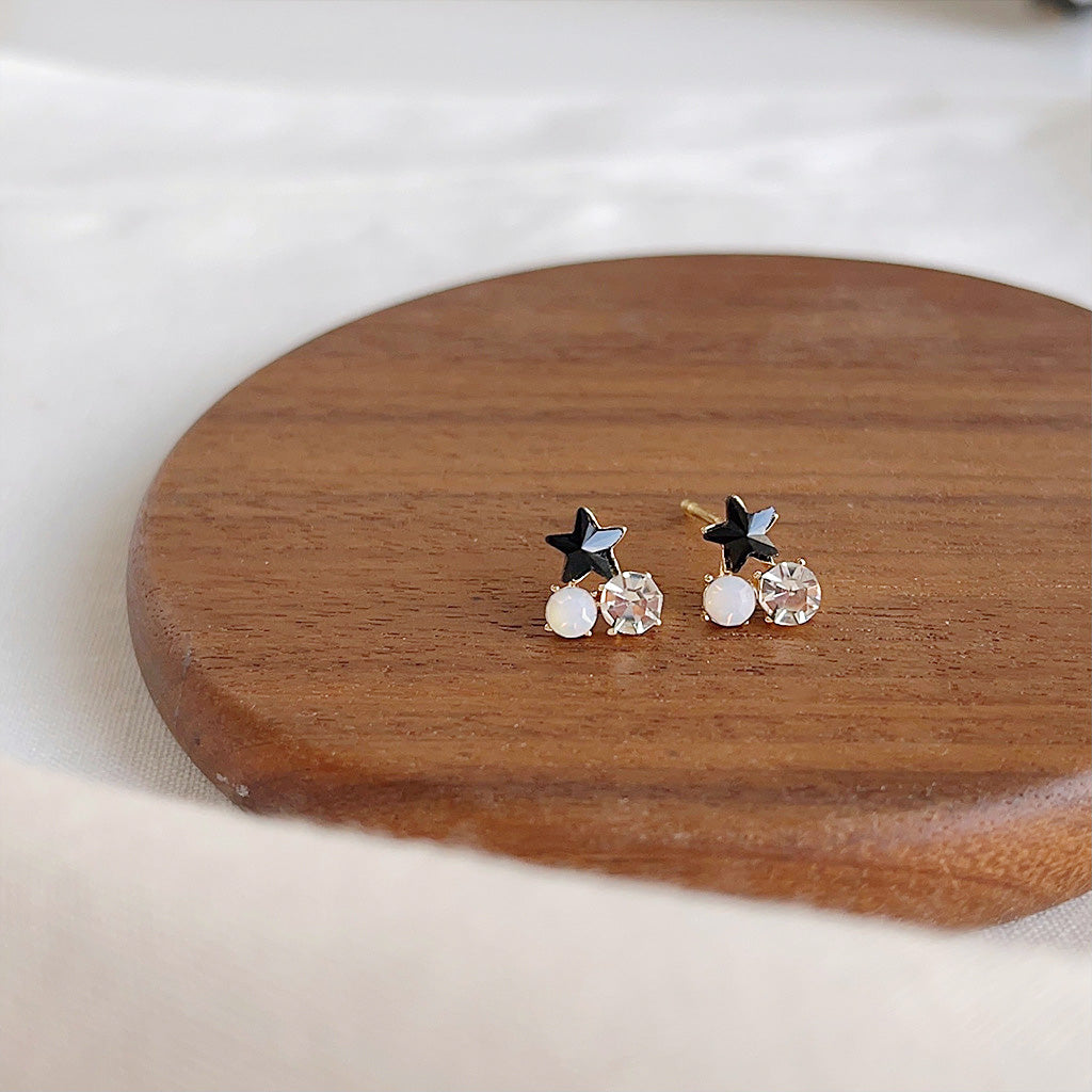 Gold plated small zircon black star stud earrings (5 pairs)