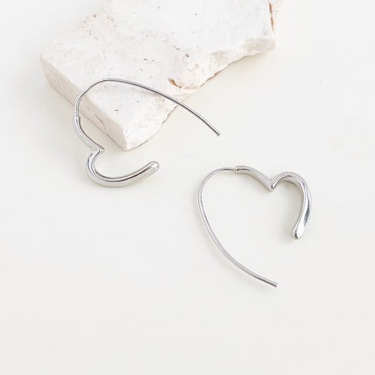 Metal silver color heart line hoop earrings (5 pairs)