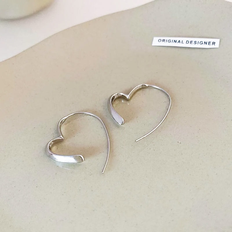 Metal silver color heart line hoop earrings (5 pairs)